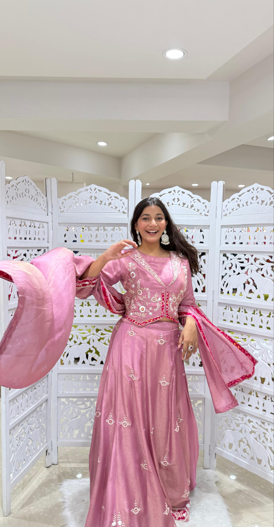 Lehenga jardoshi kathdaana motiwork patchwork
