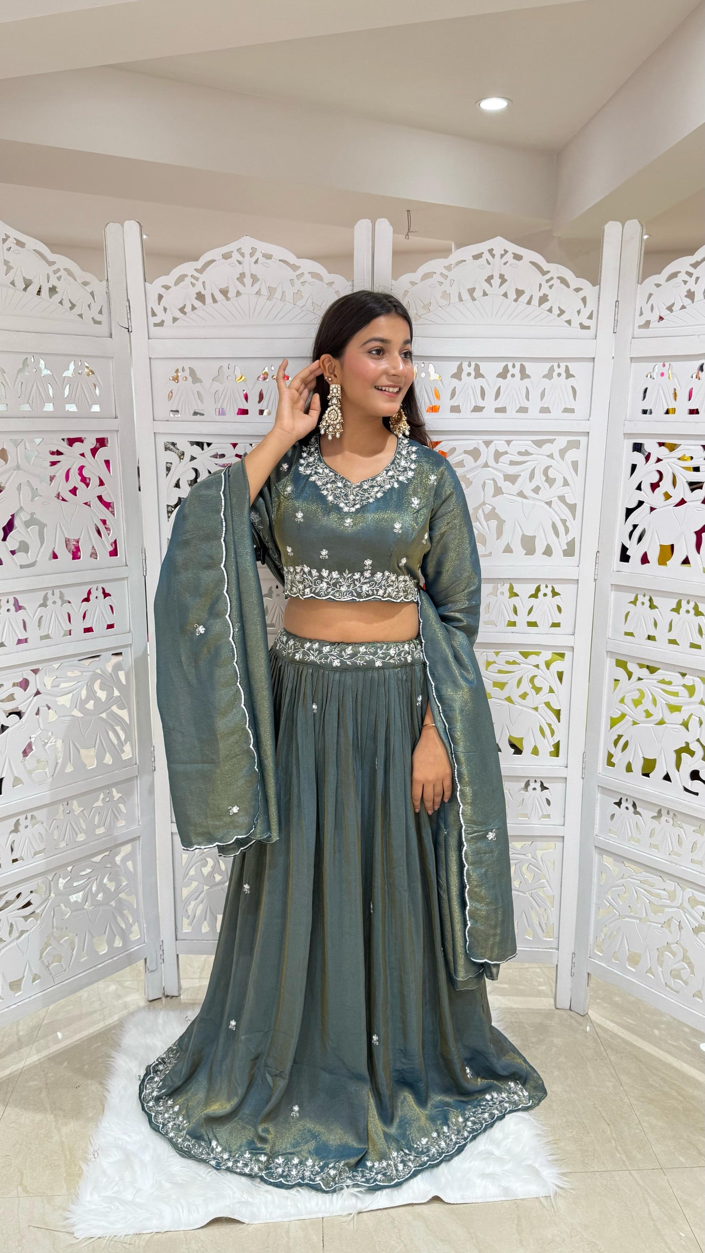 Lehenga Motiwork Sequence threadwok