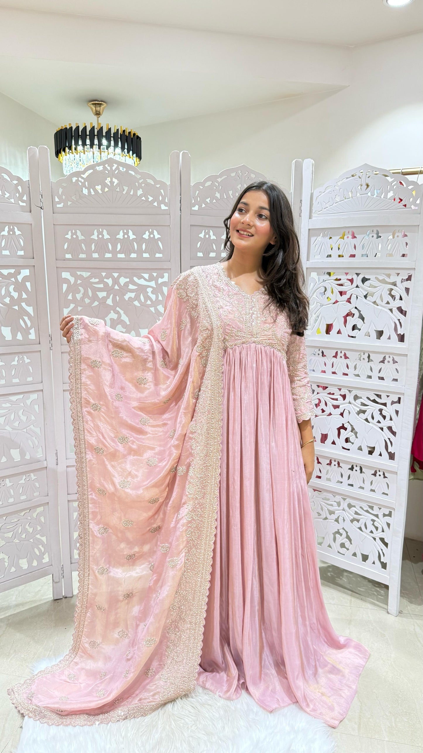 Gown Jardoshi Kathdaana Motiwork