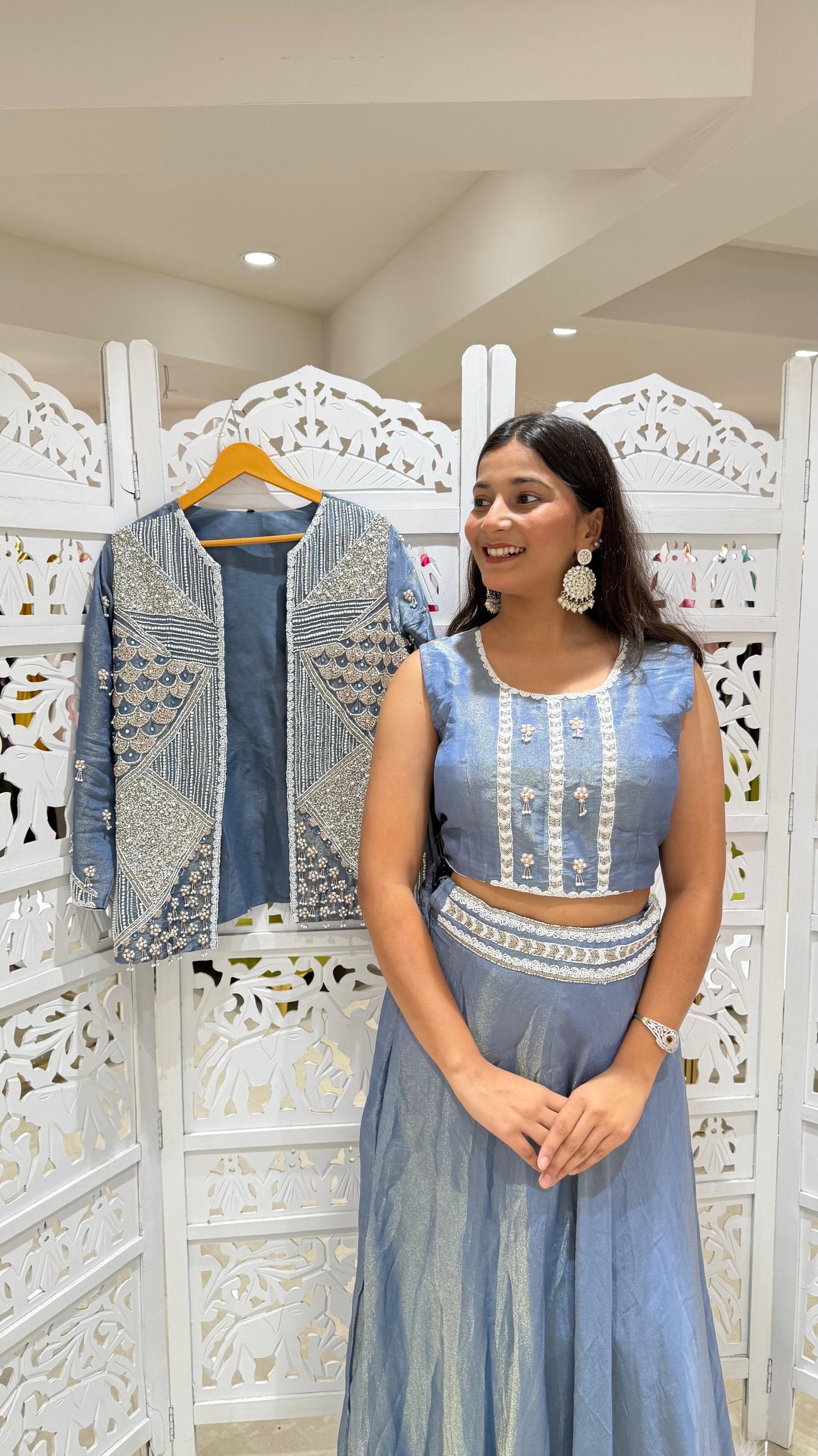 Lehenga kathdaana Sequence motiwork Threadwork