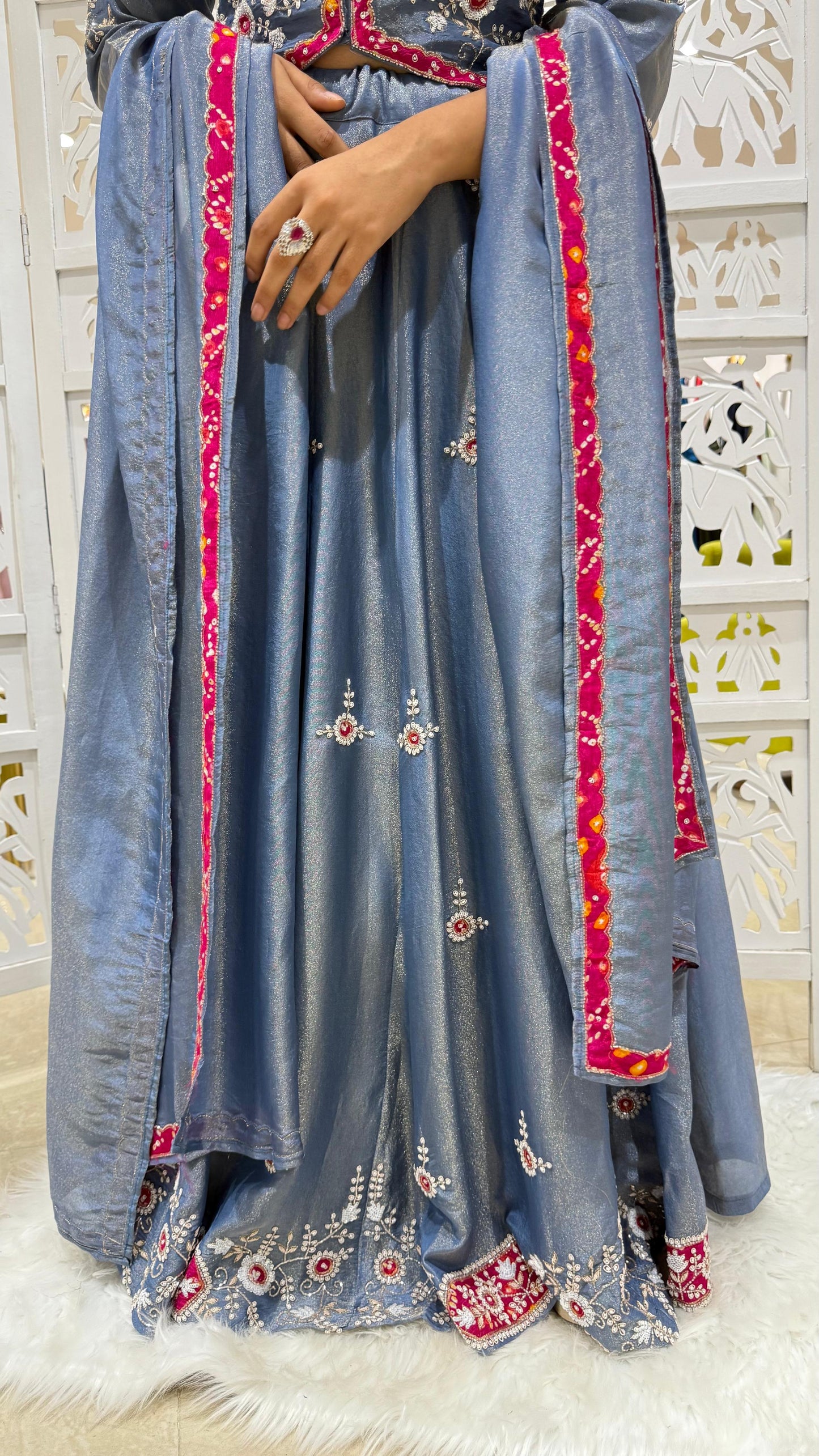 Lehenga jardoshi kathdaana motiwork patchwork