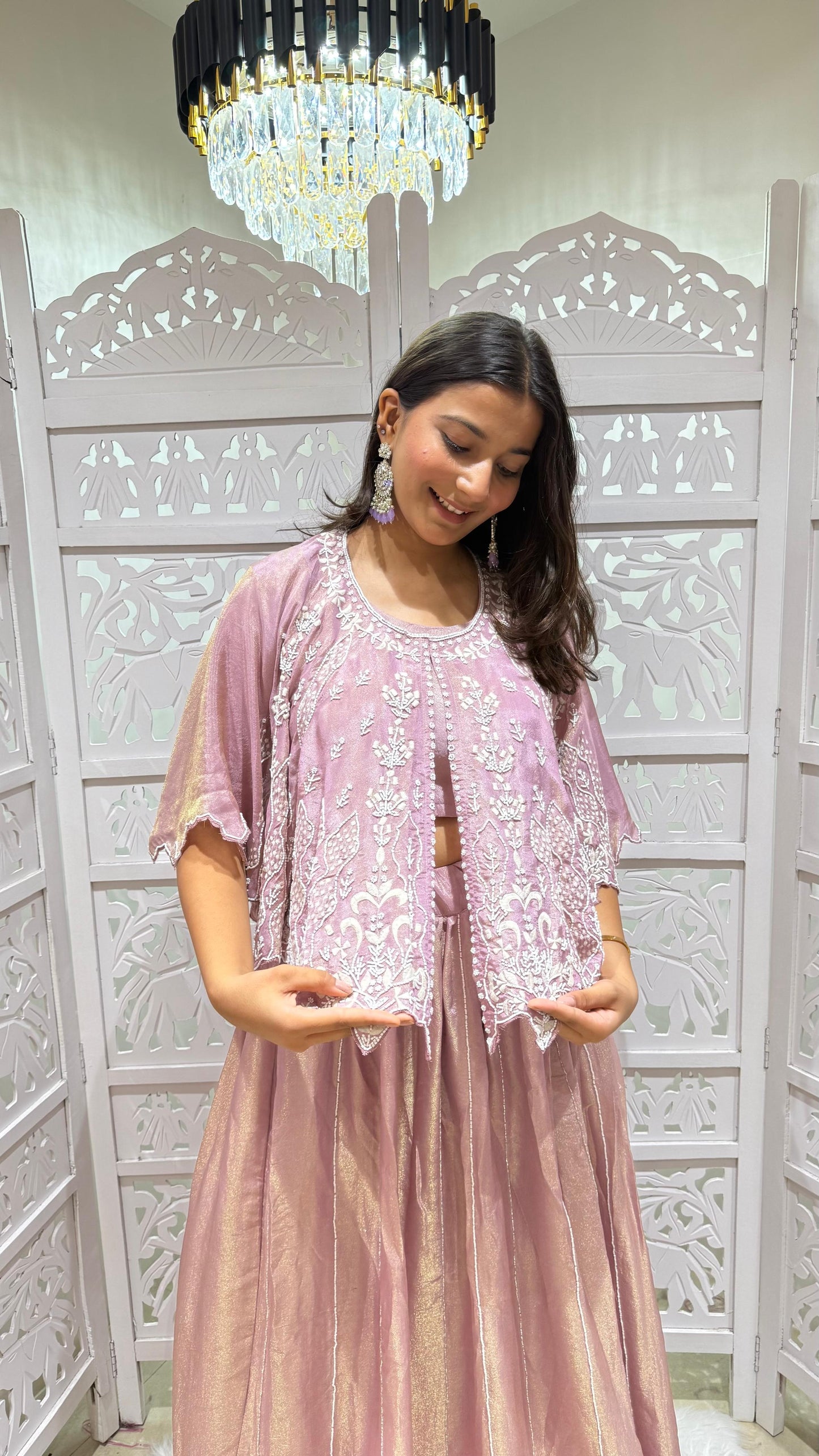 Lehenga kathdaana