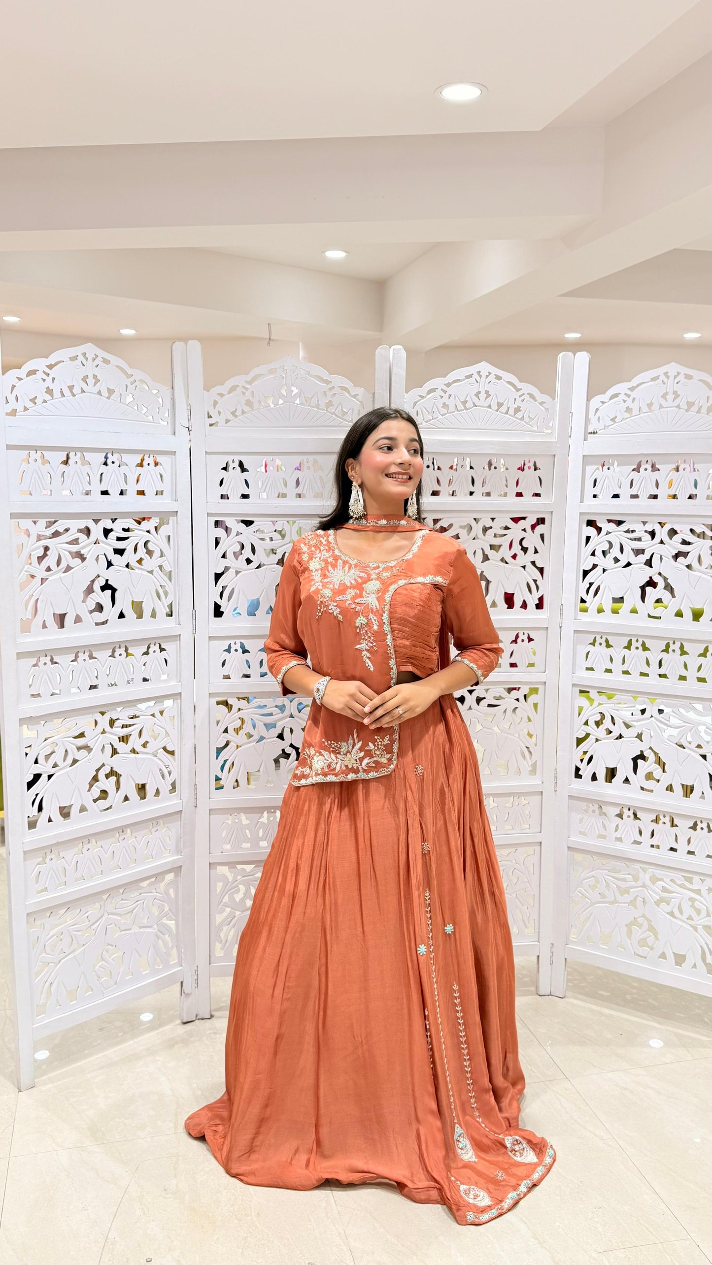 Lehenga kathdaana Jardoshi Sequence threadwok Motiwork