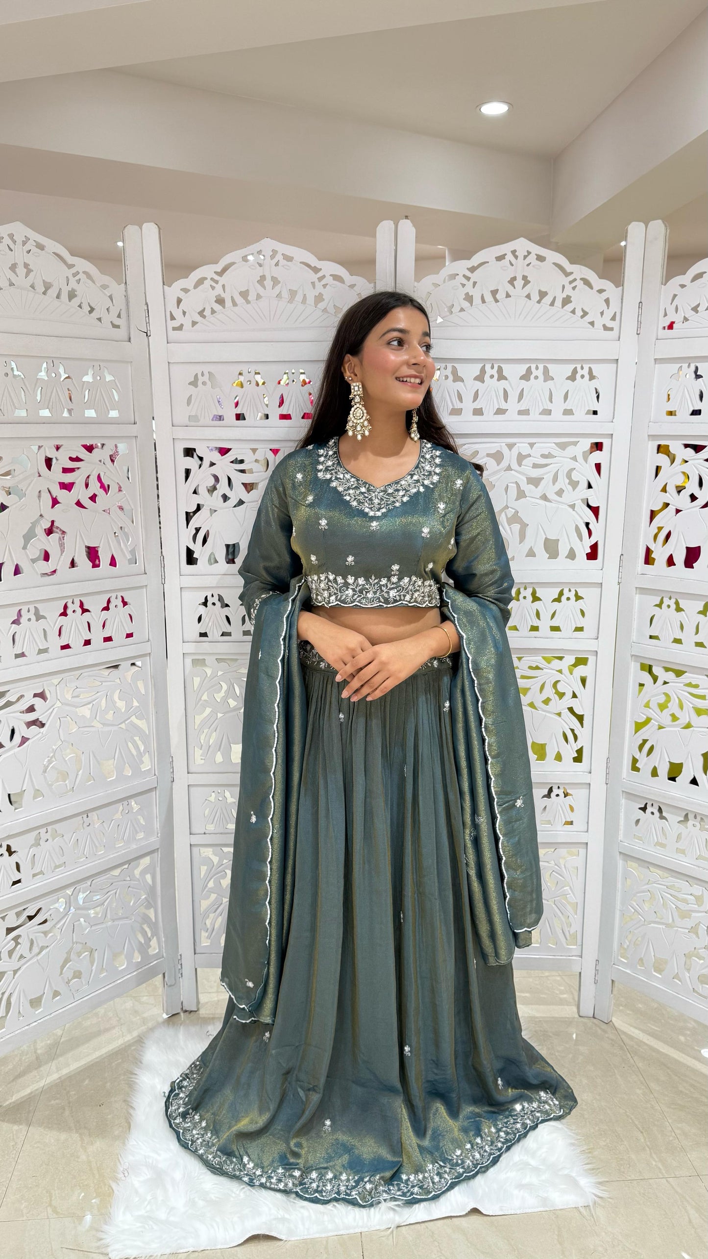 Lehenga Motiwork Sequence threadwok