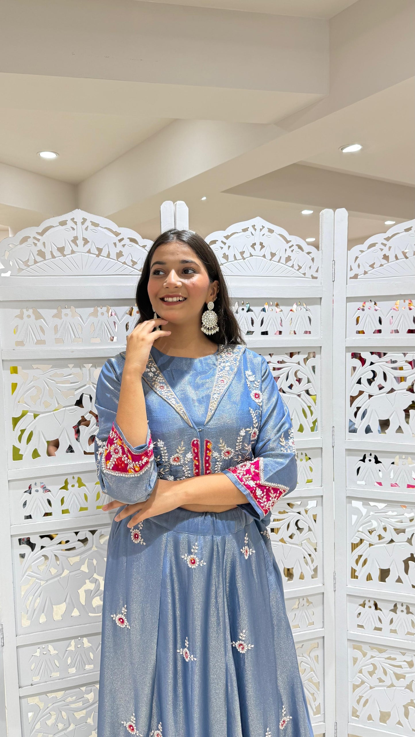 Lehenga jardoshi kathdaana motiwork patchwork