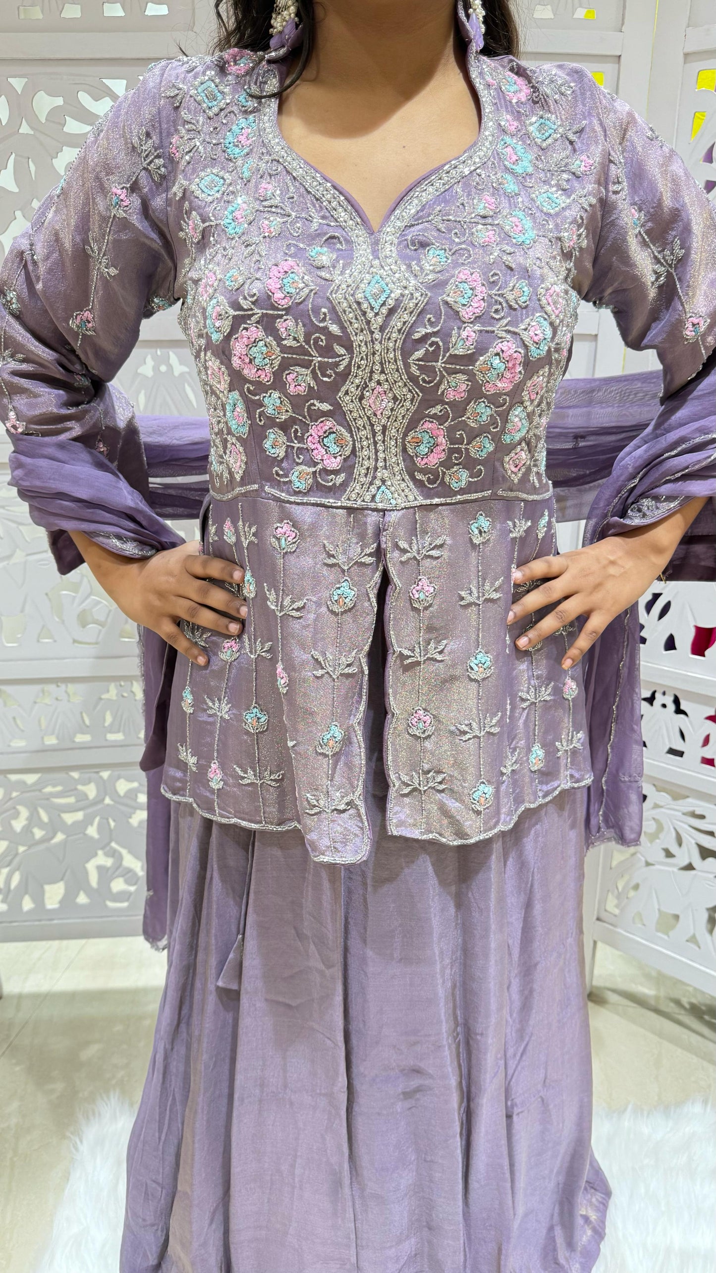 Lehenga Motiwork Sequence kathdaana