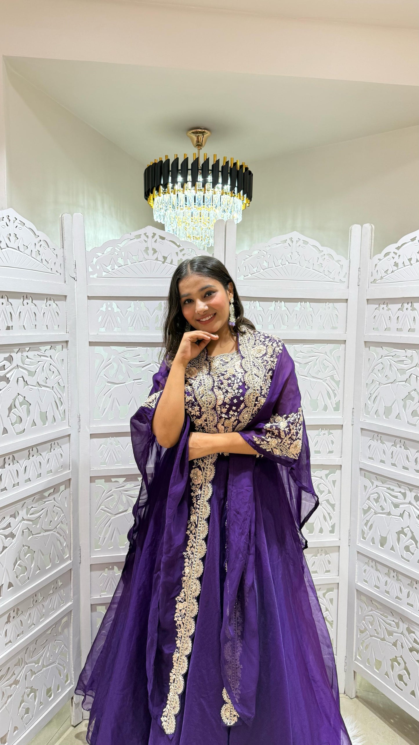 Lehenga jardoshi motiwork