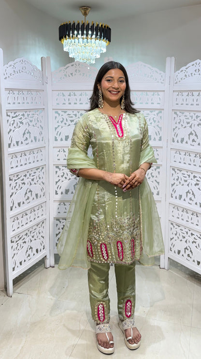 Kurti pant with duppata
