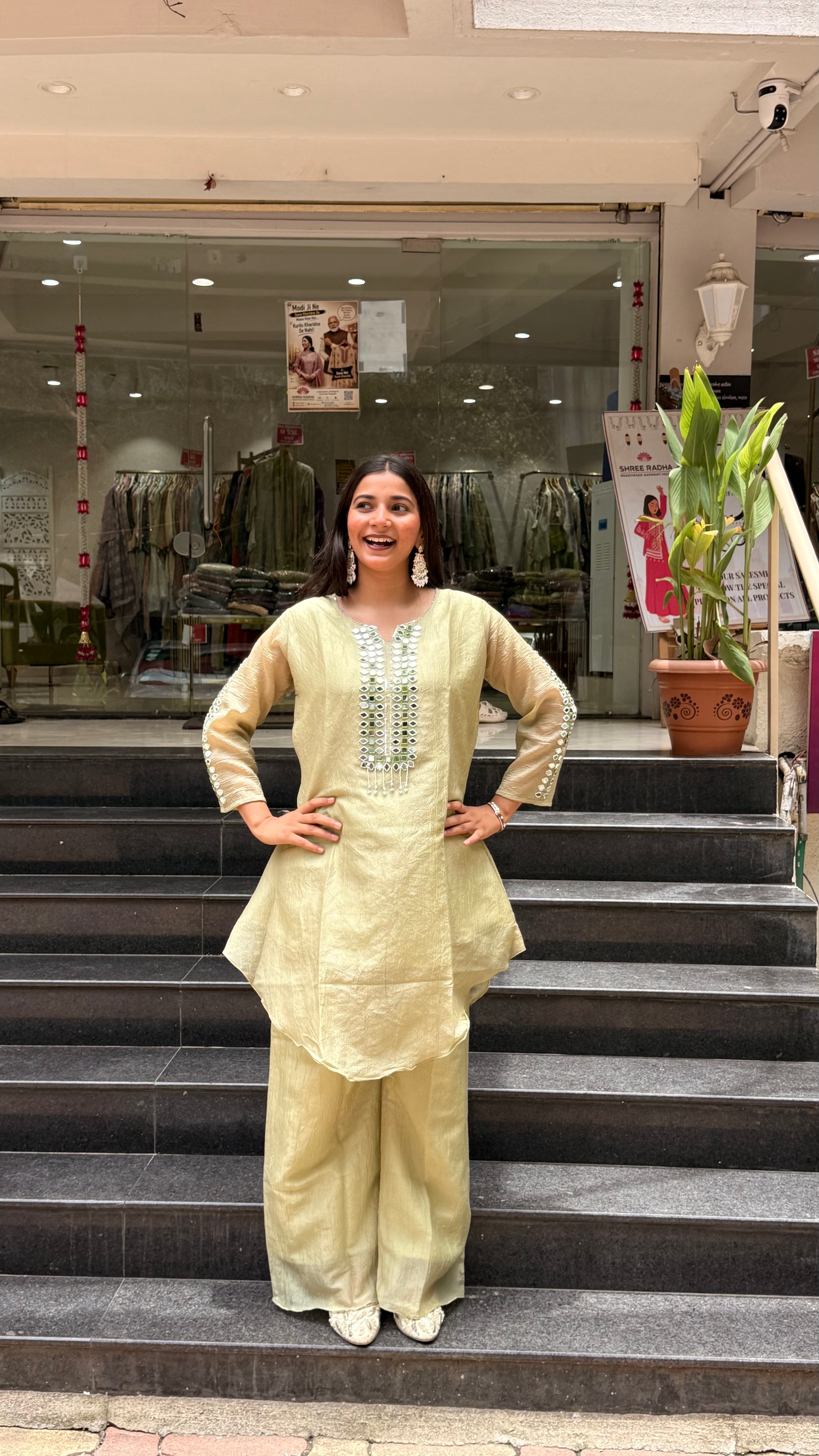 Plazo kurti