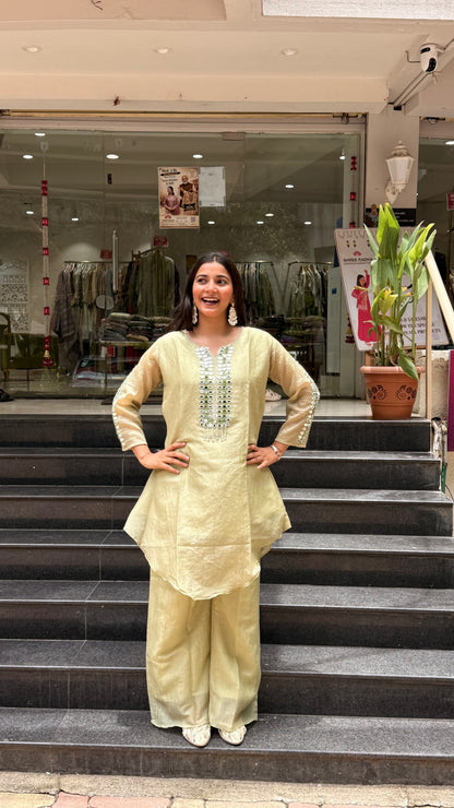 Plazo kurti