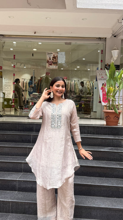 Plazo kurti