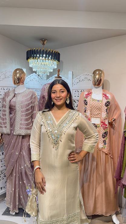 Kurti pant with potli