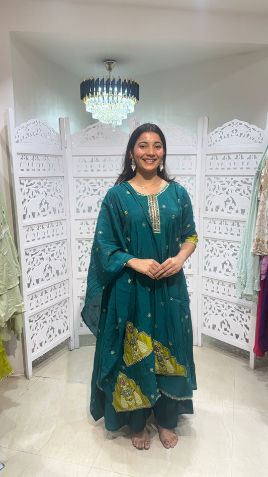 Three piece set kurti plazo with duppata