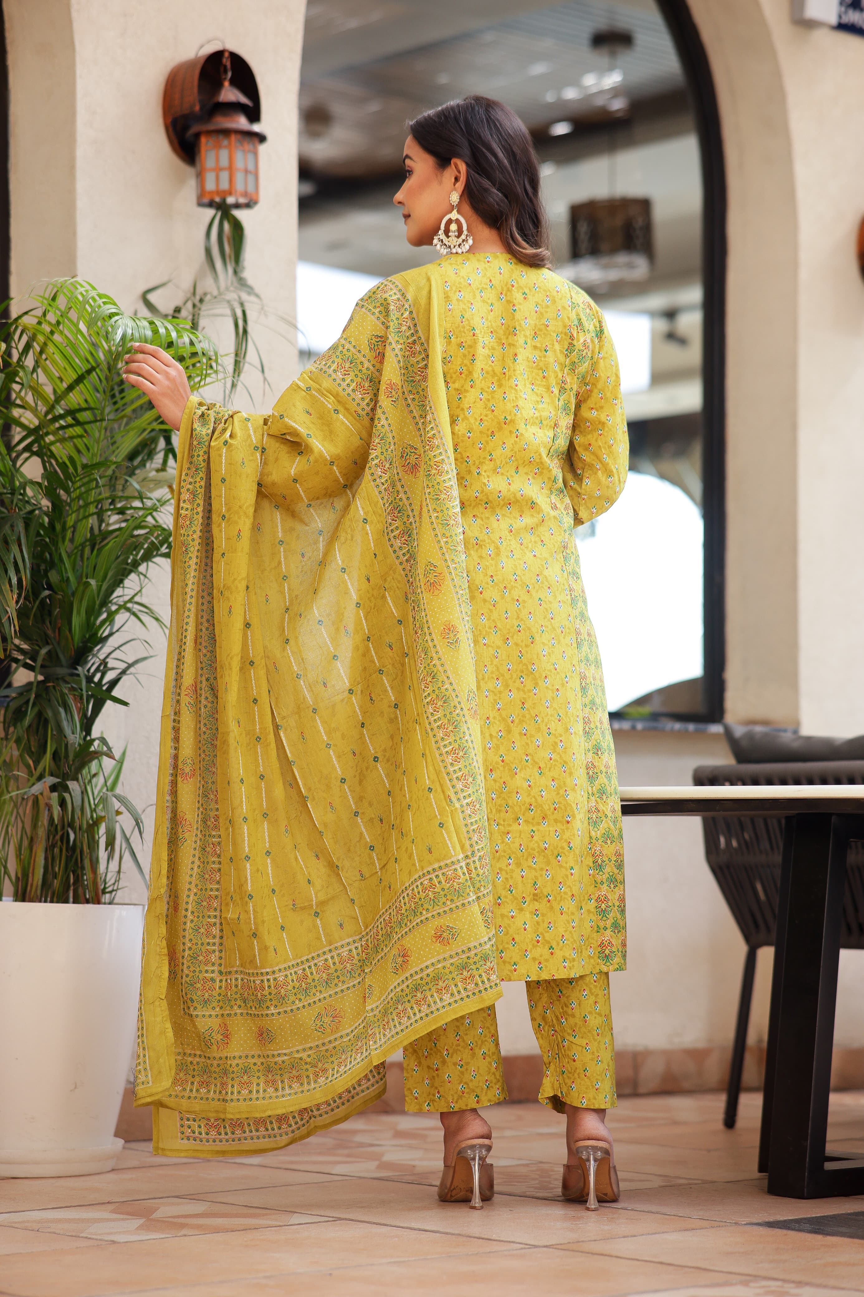 Kurti Set 3pcs Mul Cotton Digital Print Moti work Cut Dana Work