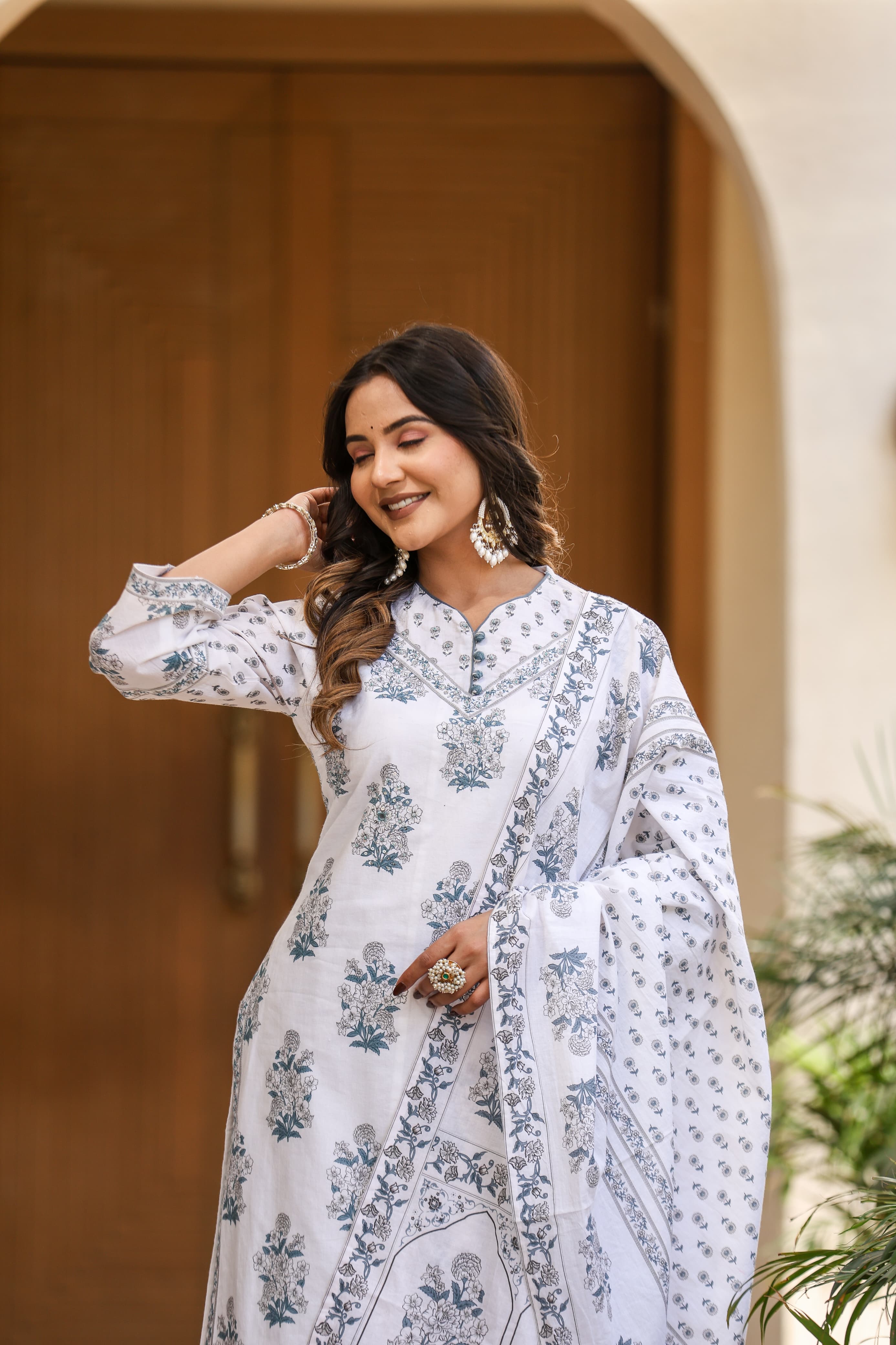Kurti Set 3pcs Mul Cotton Digital Flower Print Cut Dana Sequence Work