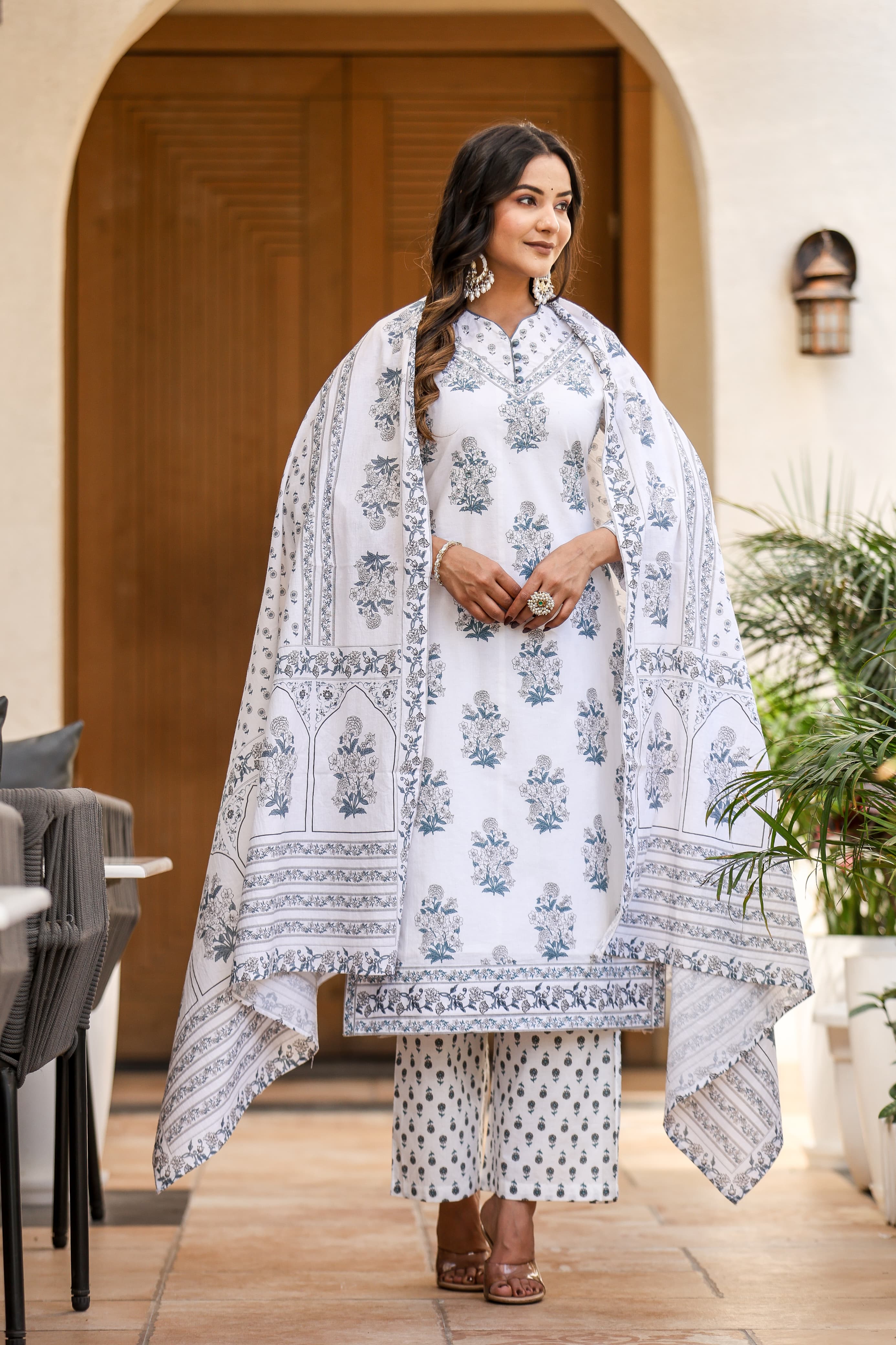 Kurti Set 3pcs Mul Cotton Digital Flower Print Cut Dana Sequence Work