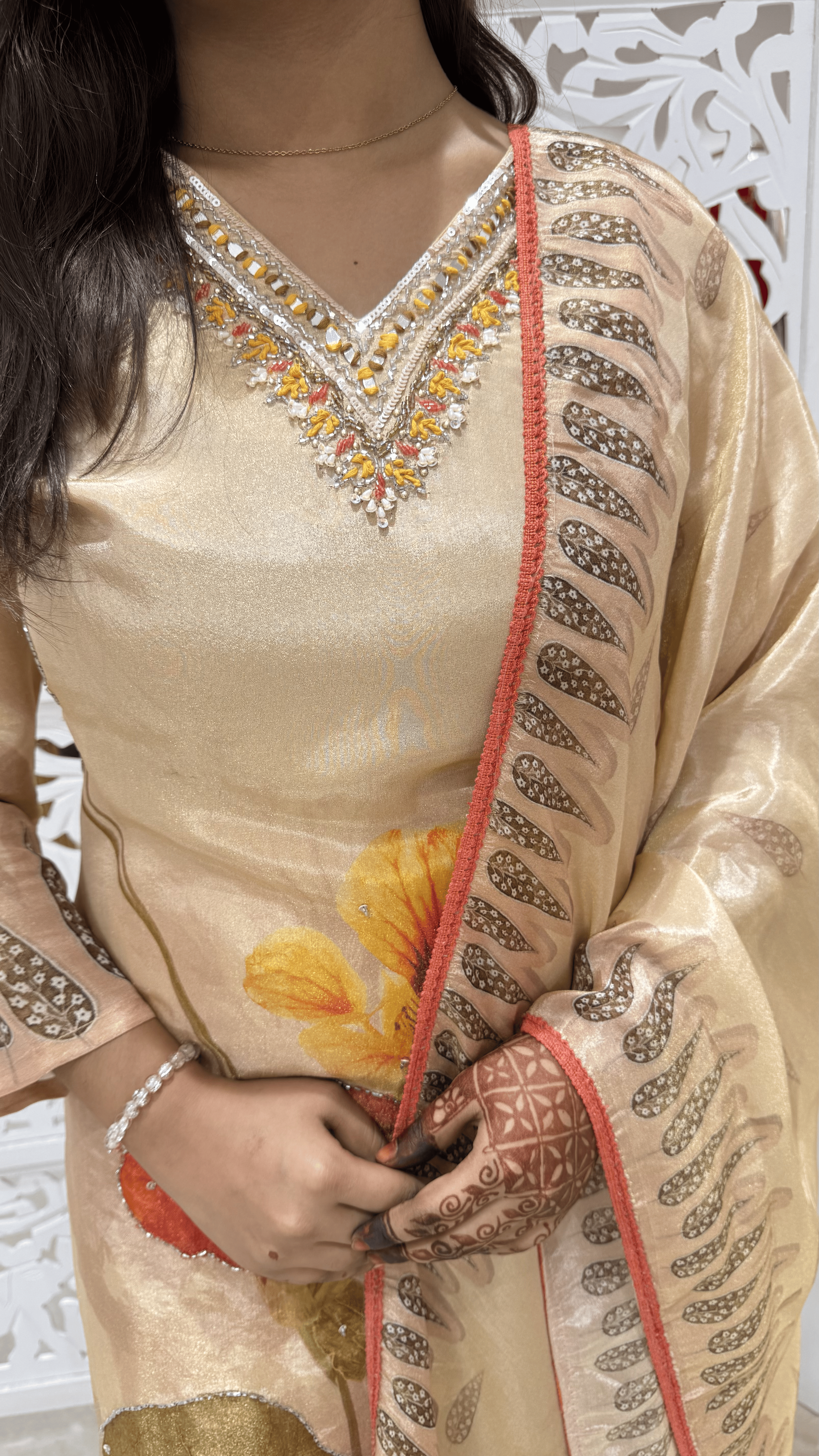 Shimmer Digital Print & Mirrorwork Threadwork Cut Dana Work Kurti Set