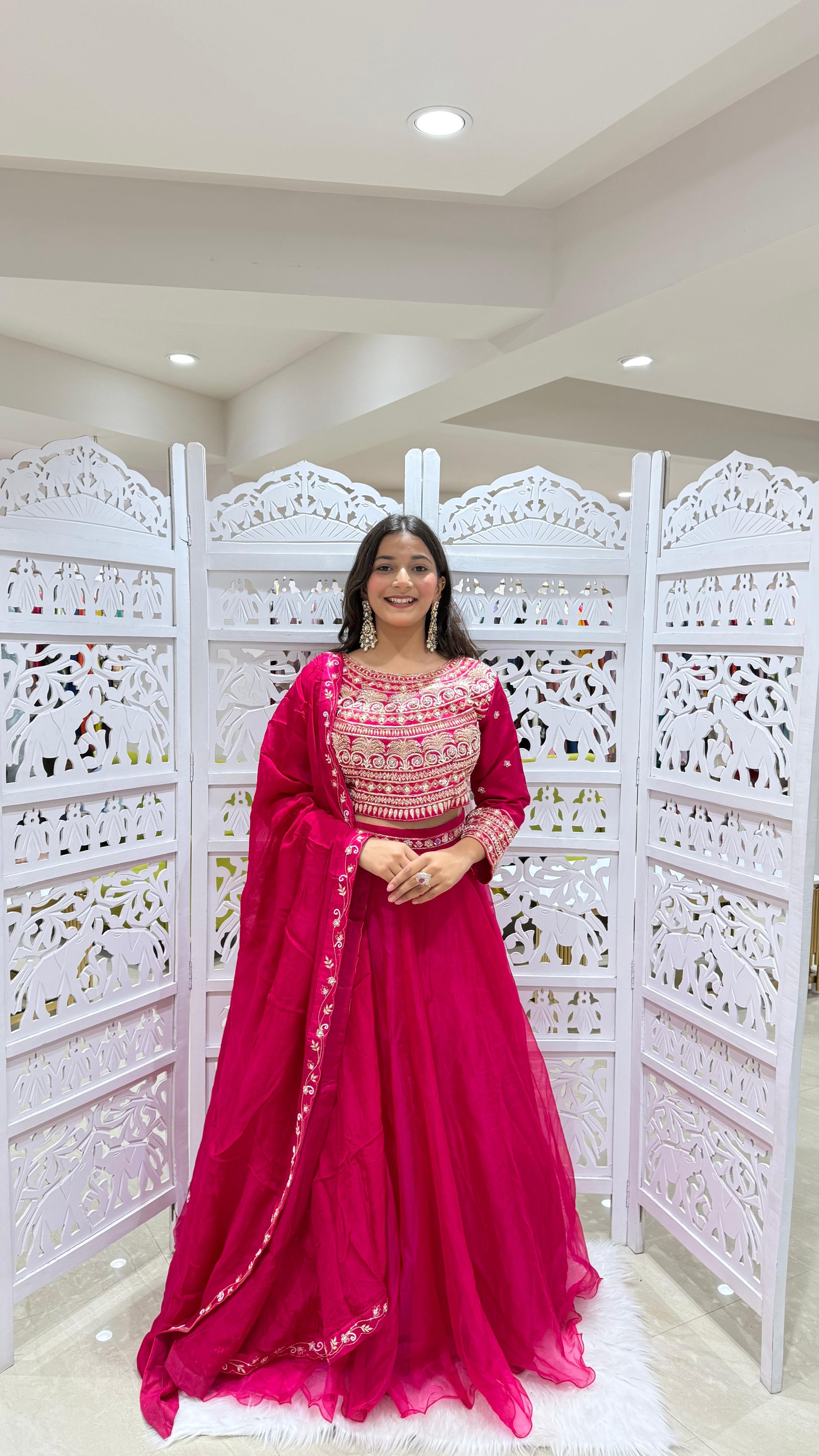 Lehenga jardoshi kathdaana Sequence