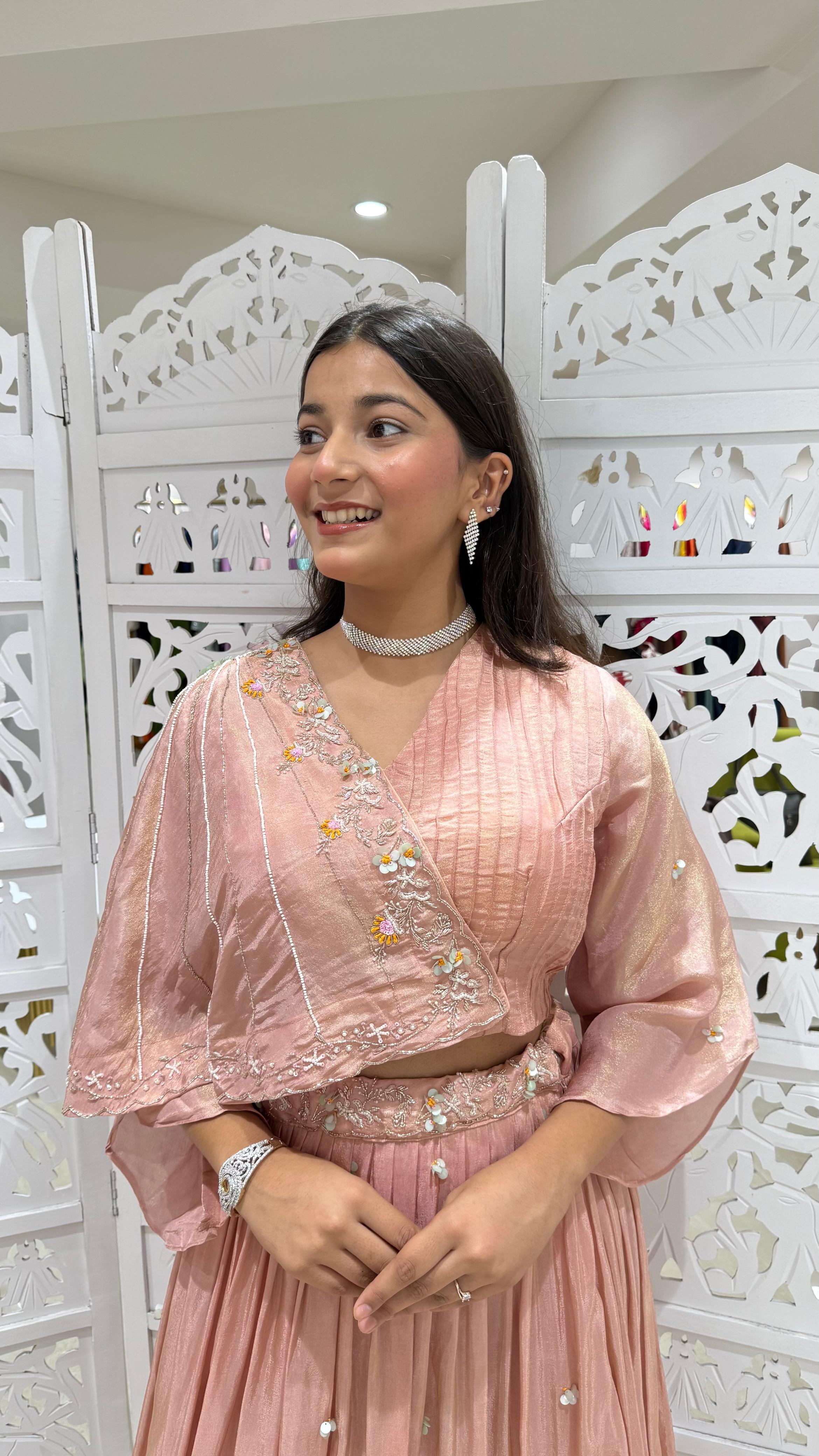 Lehenga kathdaana Sequence jardoshi motiwork Threadwork