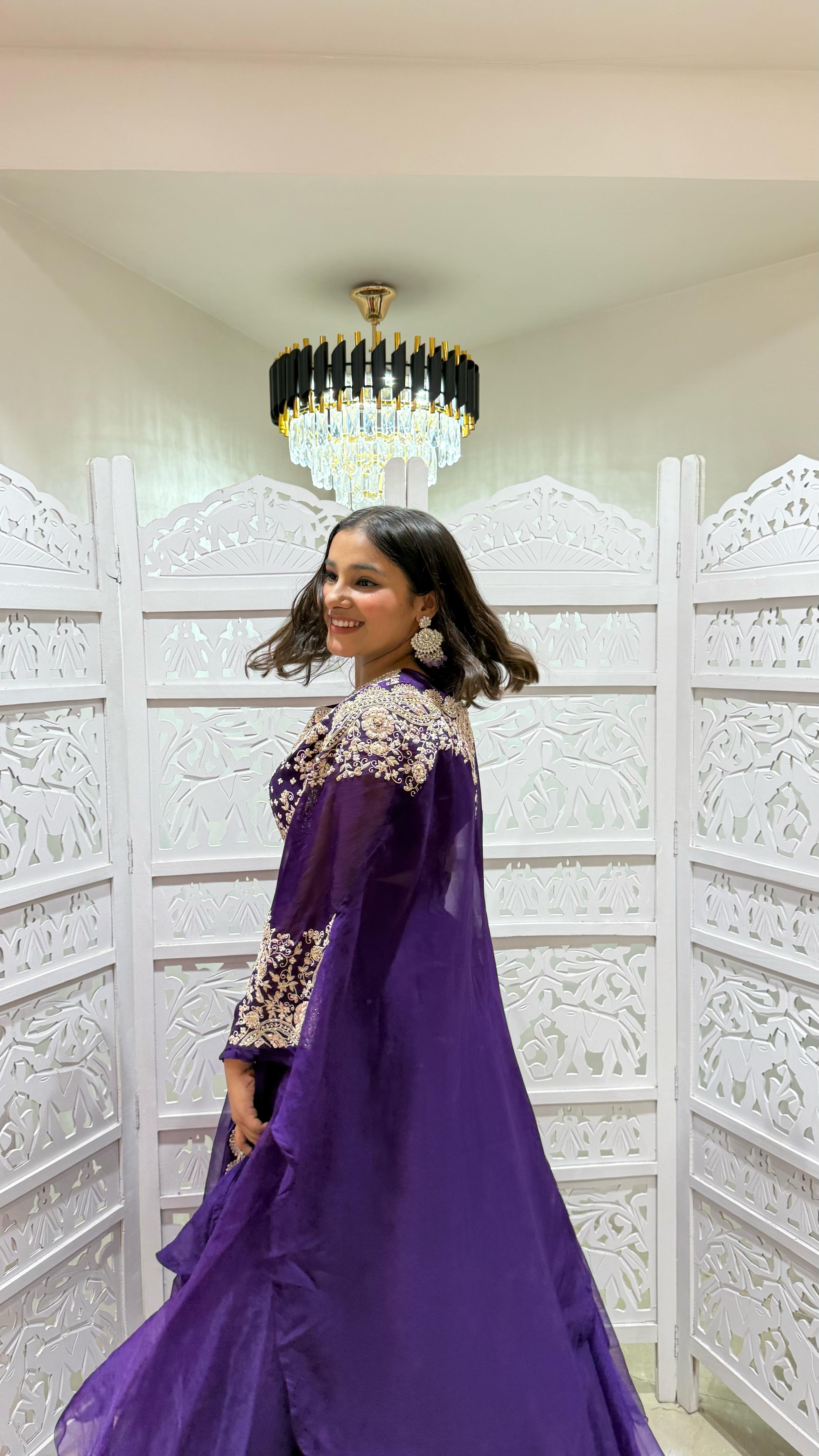 Lehenga jardoshi motiwork