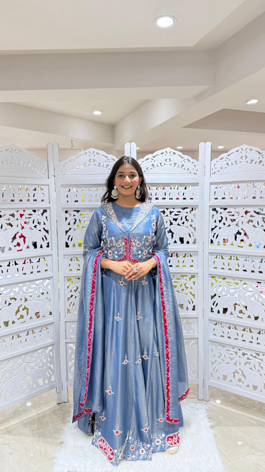 Lehenga jardoshi kathdaana motiwork patchwork