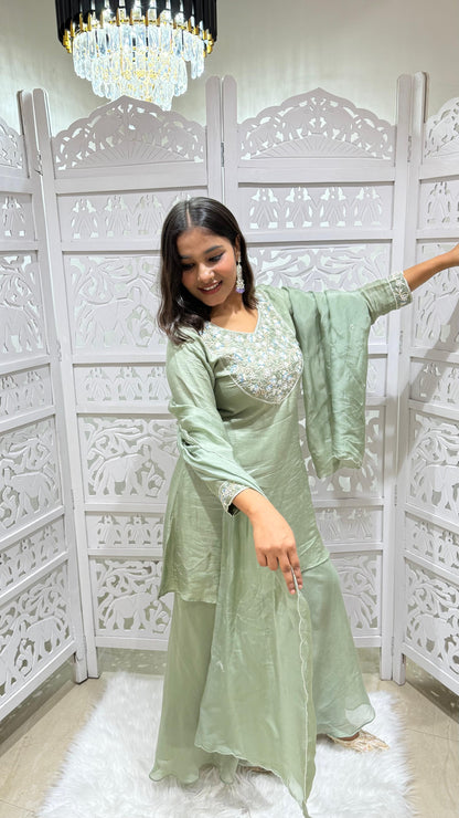 Three piece jardoshi Threadwork