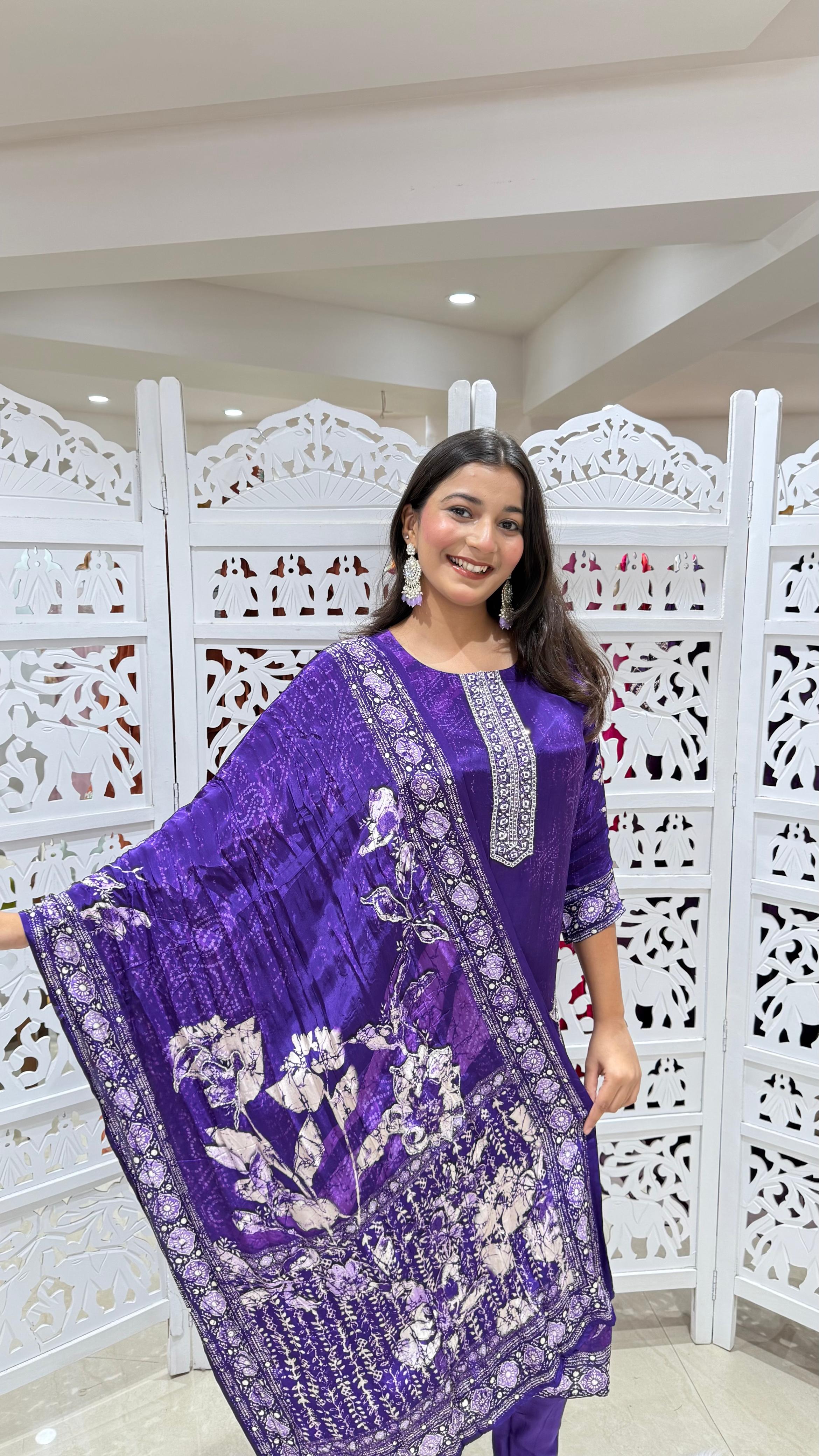 Kathdaana mirrorwork Threadwork Motiwork