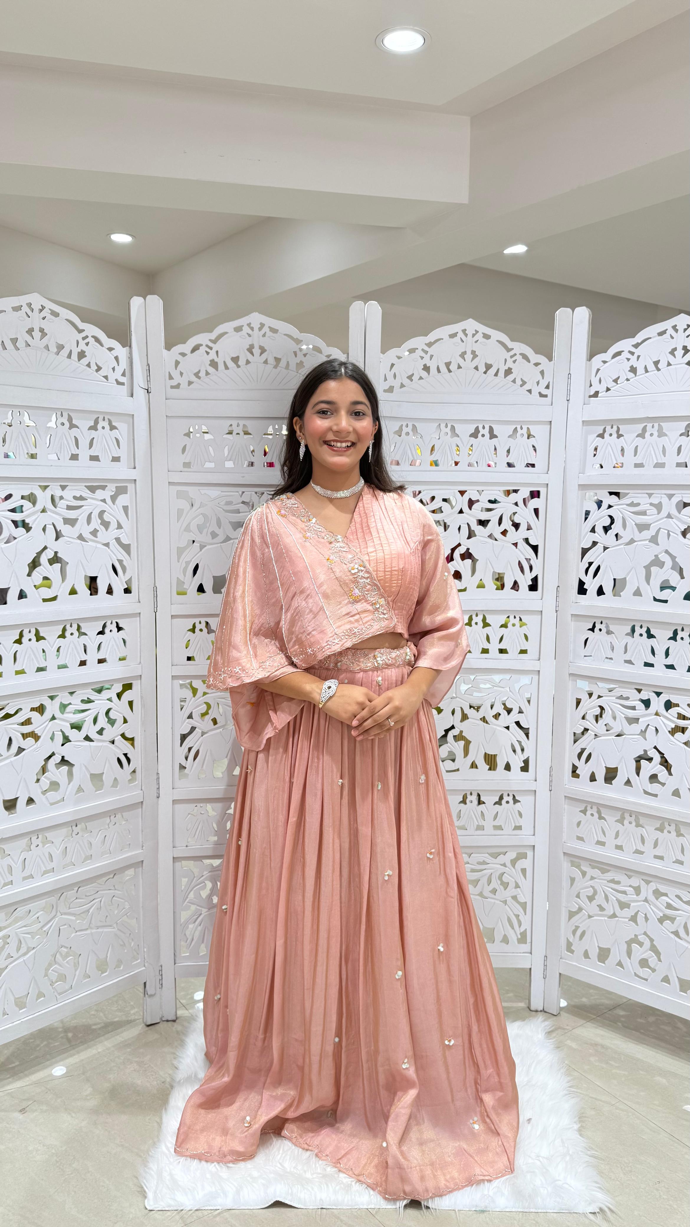 Lehenga kathdaana Sequence jardoshi motiwork Threadwork