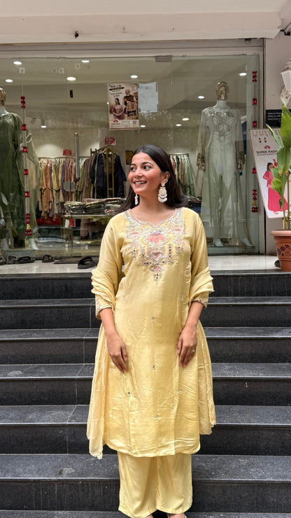 Three piece kurti set