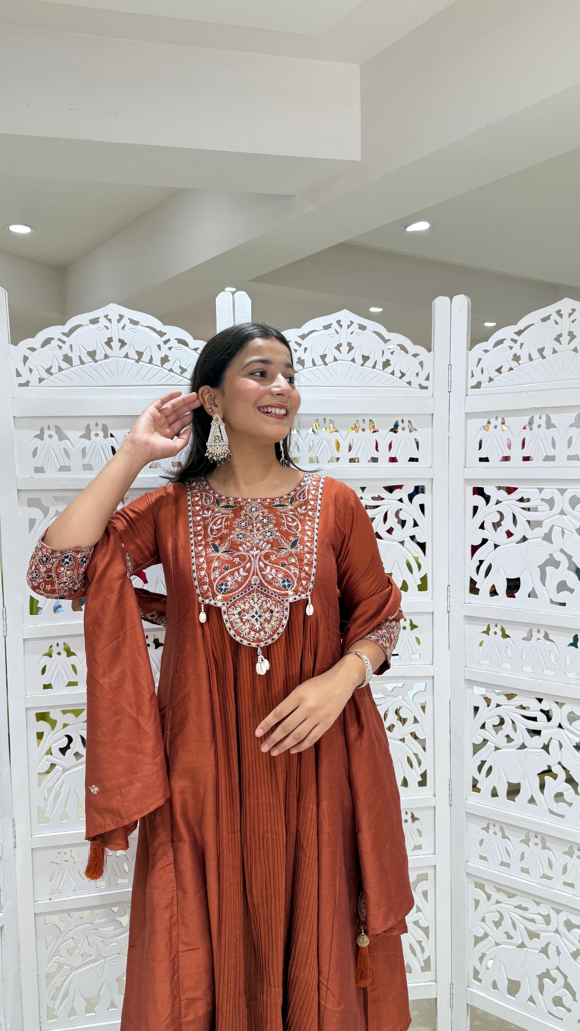 Jardoshi Threadwork Motiwork sequence kathdaana koriwork