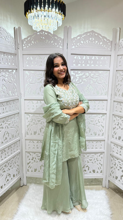 Three piece jardoshi Threadwork
