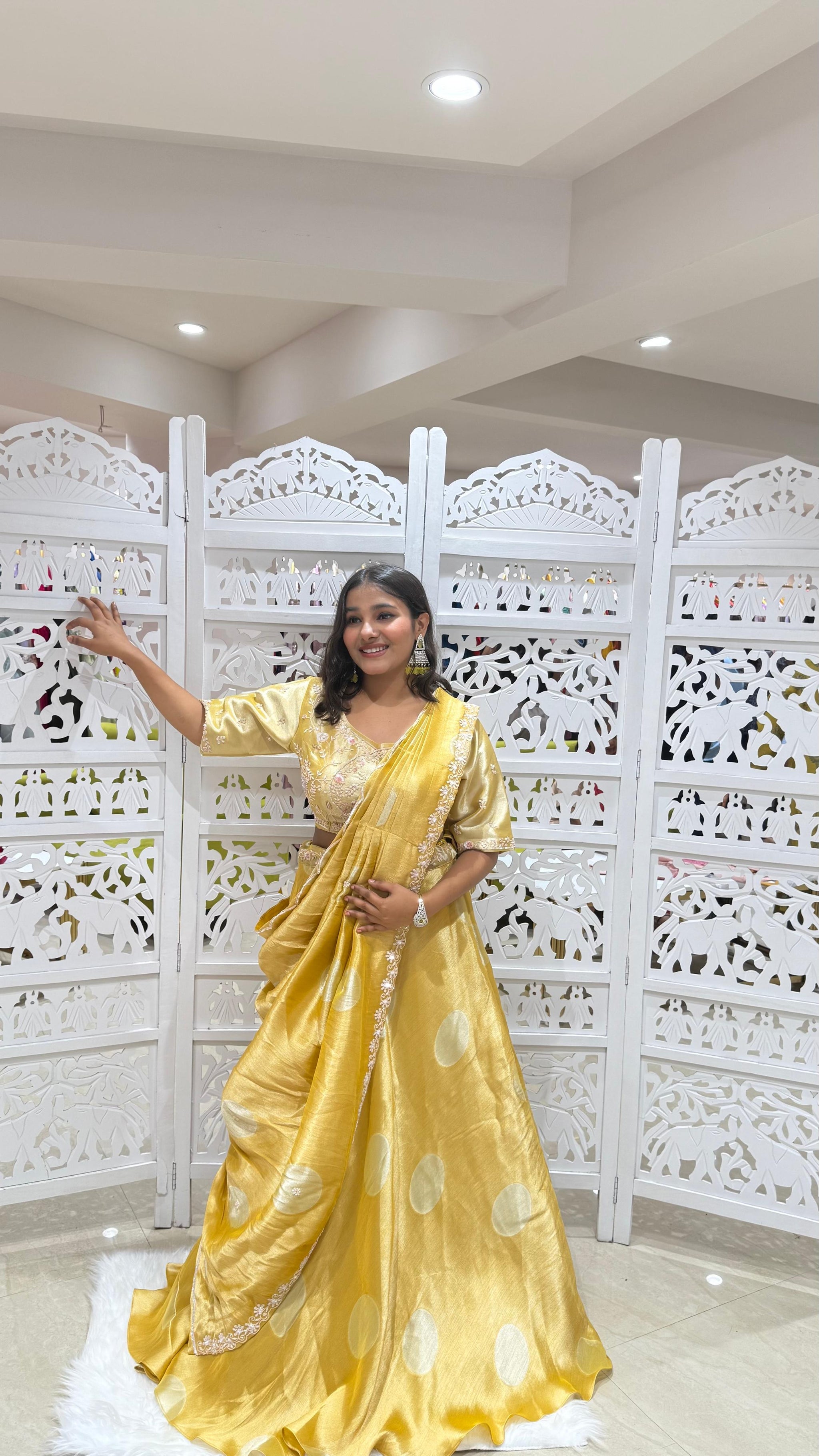 Drape lehenga jardoshi motiwork